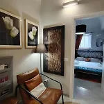 Annaluxuryhouse * カターニア